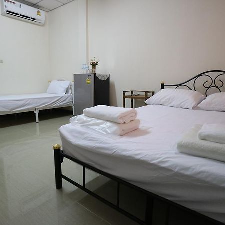 Pob Choke Residences Sattahip Buitenkant foto